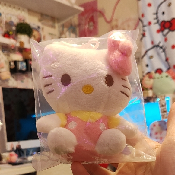 Hello Kitty Other - Hello Kitty Plush Keychain